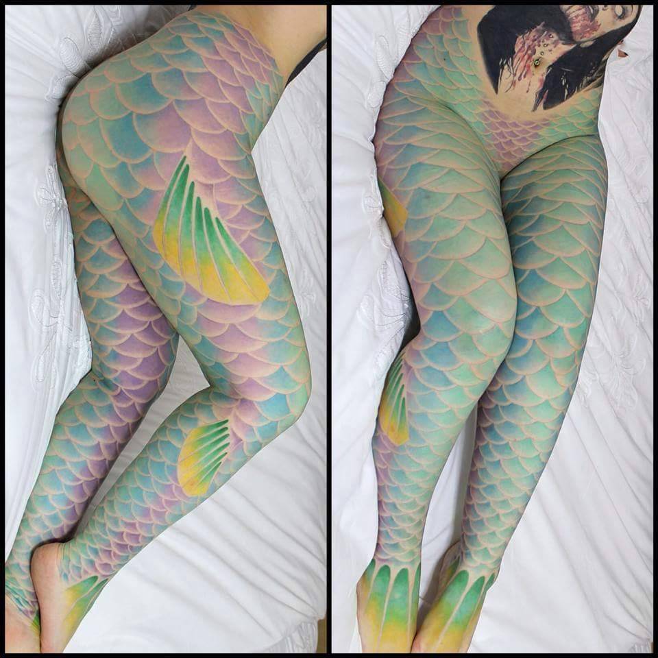 propainpapi:  m0rphlne:  72tattoo:  By Paul Scarrott  NO WAY  Fuckkkkk even I want