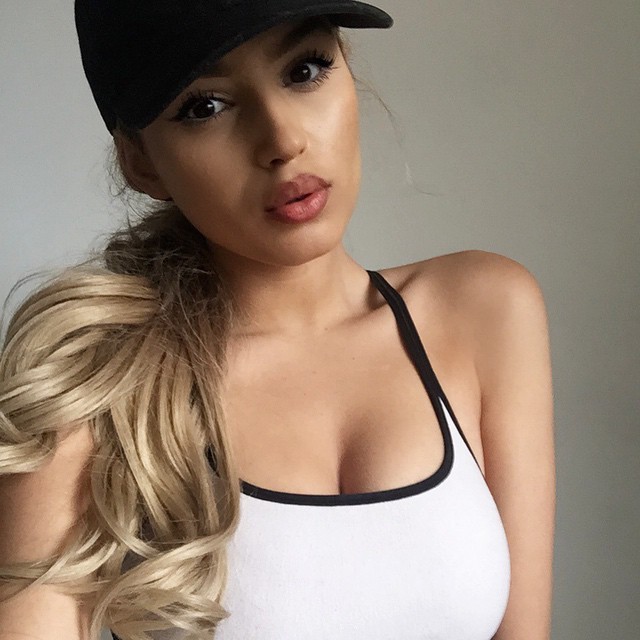 wxmxn:Valerie MercadoInstagram - Tumblr - Twitter