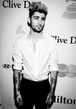 zaynthegreekgod:  Zayn attends the 2016 Pre-GRAMMY