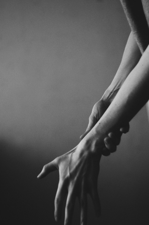 deadendqueen:  an-haze-reblogs: I hurt myself todayto see if I still feelI focus