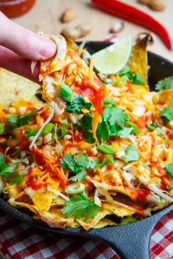 foodffs:  Chicken Pad Thai Nachos Really nice recipes. Every hour.