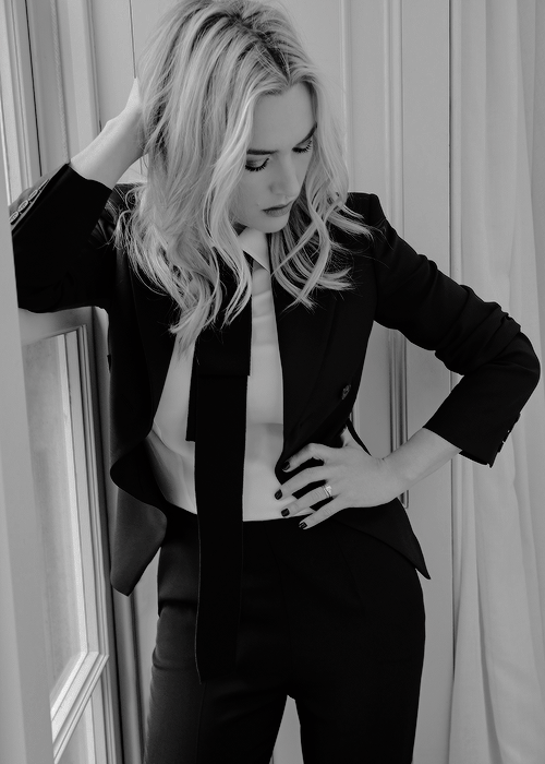 breathtakingqueens:  As a young girl, I never felt attractive. I was fat and unhappy at times, and that kind of thinking stays with you your entire life. There’s always going to be a part of me that worries about not looking as slim as other actresses.