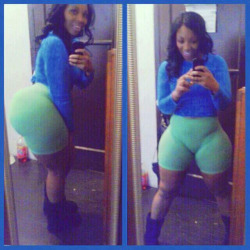 pnsfwebonyselfies:  This glorious ebony chick