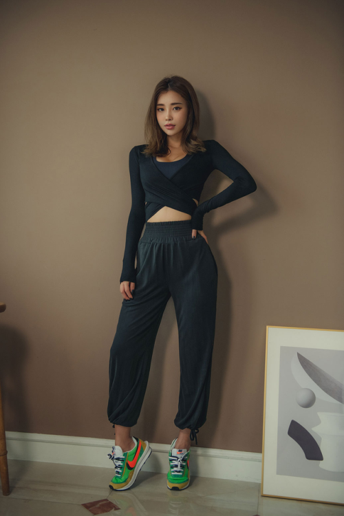 korean-dreams-girls:Park Da Hyun - October 03, 2019 Set 