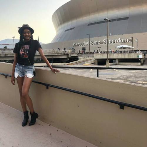 Essence Festival #EssenceFest @lavilocks #LaviMerch&hellip; . . . . #botique #shop #clothing #fashio