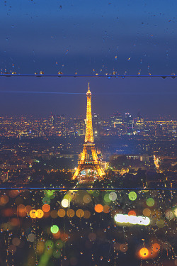 visualechoess:  Rainy - by: A.G. Photographe