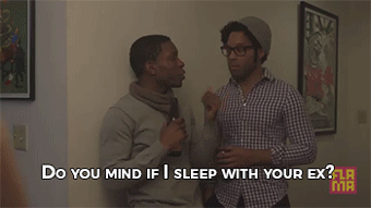 sizvideos:  When you’re too close to your friendsVideo