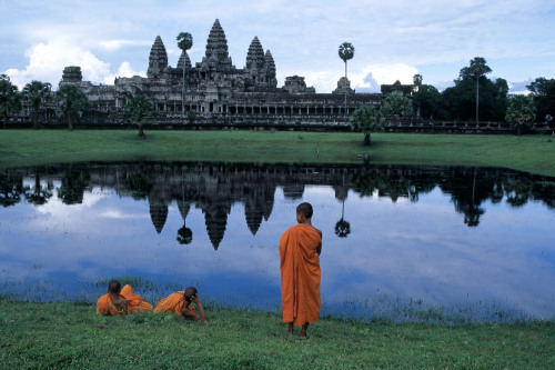 unearthedviews:CAMBODIA. Angkor. 1999. Angkor Wat. © Steve McCurry/Magnum Photos 