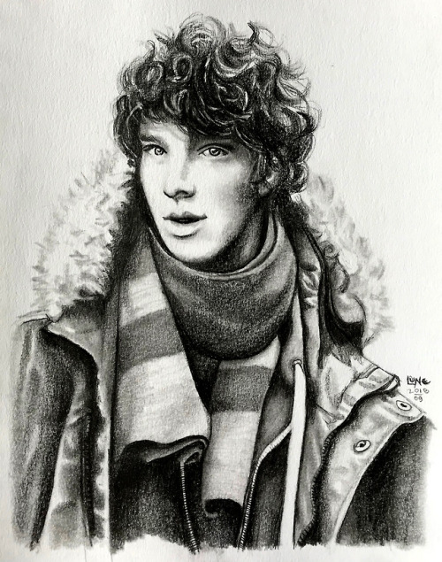 lunadax: Sherlock as I imagine him at Uni, wide eyed with messy curls. Pentel Orenz .02 2B penc