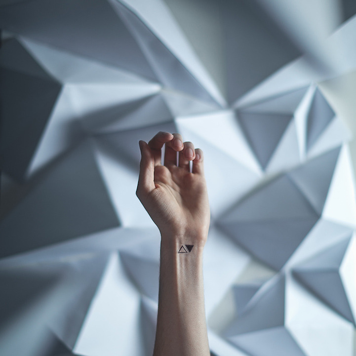 chickenshit:  Tiny Tattoos by Austin Tott 