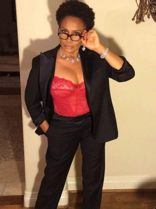 superheroesincolor:  thenerdsaurus:   “If you’re HAPPY and 59 years young today - clap your hands!”  -   Jenifer Lewis    Happy birthday Jenifer Lewis (January 25)   Yasssss!