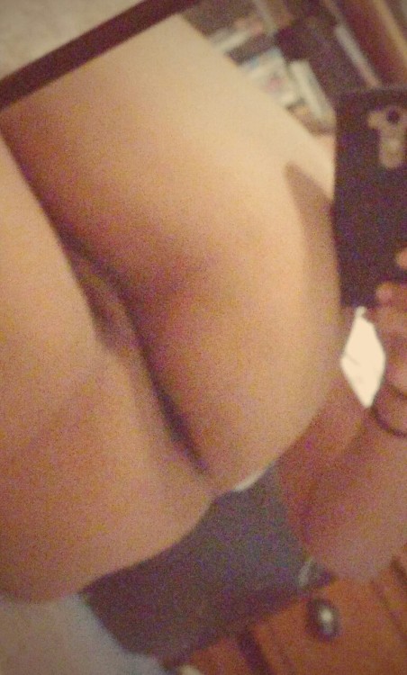 coupleoffreaks16:  “You know when I’m up inside of you It drives you so fuckin crazy… Got my head all between ya legs, kissing on ya fav. Place girl you make a mess, got me making sticky faces. Pussy bomb .. Tell them other niggas stop wasting ya