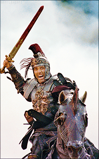 behindfairytales:Clive Owen in King Arthur as Arthur Pendragon [x]