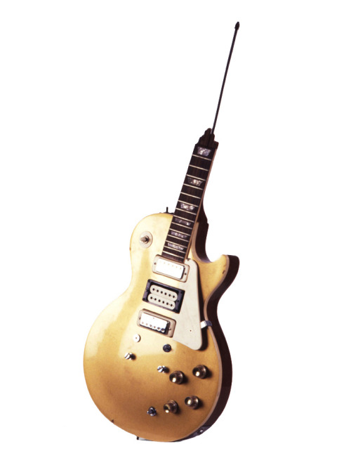 Les Paul Guitar broken by Pete Townshend, Gibson, 1960s. © V&A Images