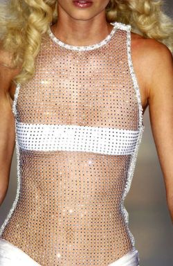 catwalkdetail:  Versace | Spring/Summer 2004