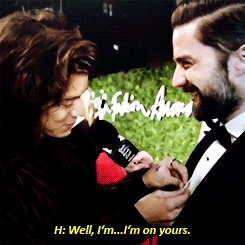 16meets18history:jackguinness:Sorting out a little wardrobe malfunction with @harrystyles #TBT