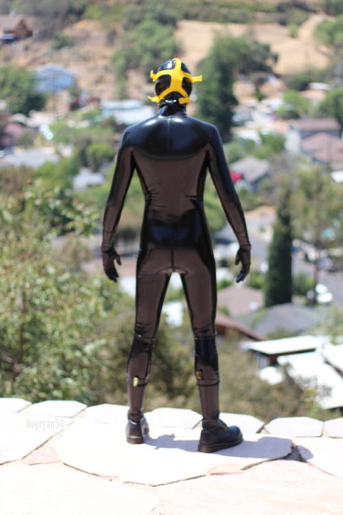 boyryan54: The gimp was allowed to spend time out of the cage. Gimp stood back and took in the view, stretching in the sun outside, knowing in a few moments it will be put back in the isolation cell. The gimp felt a slight pang of pity for the people