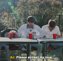 Jungkook Saying That His Love For Army Comes From His Abs 😂 