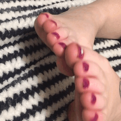 footfetishcouple88: Cum worship me !! 10$ deal only still going on for the next few hours don’t miss
