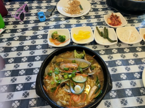 Delicious seafood ramen from Suzy’s kitchen 
