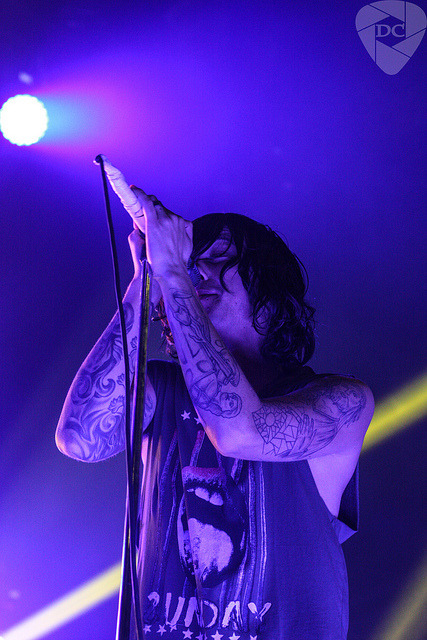 sleepingwithsirens-org:  These pics look normal, but when you see it . http://kellin.dailypix.me/when-you-see-it-