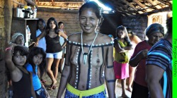 Preparations for a traditional Xerente marriage,