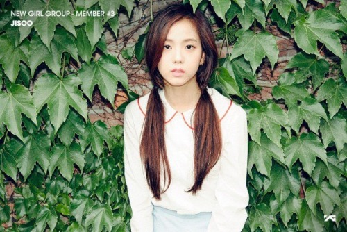 YG unveils new girl group PINK PUNK (tentative name) 3rd member Jisoo! Are you loving YG’s MV prince