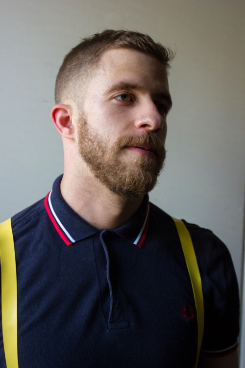 goldfarts:  I took this photo of this cutie. 