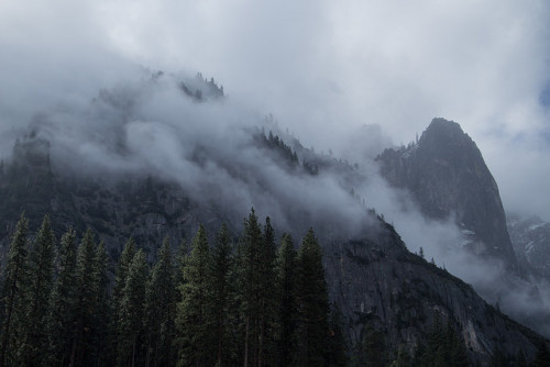 Rolling Clouds Near Sentinal Rock by tdwigs on Flickr.