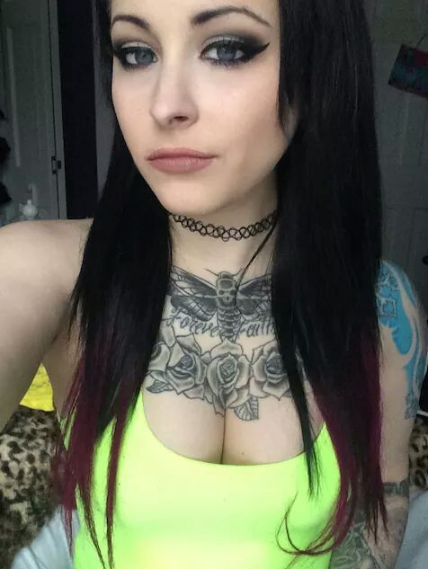 Tattoo'd ladies&metal