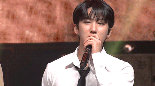 seo-changbinnies:changbin - skzx fanmeet (4/6)