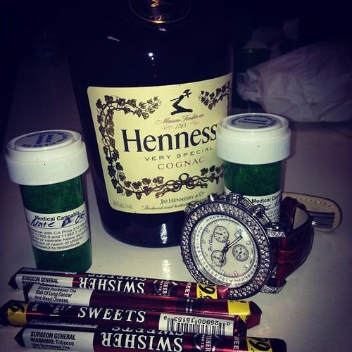 phuckindope:  Phuckindope.tumblr.com 