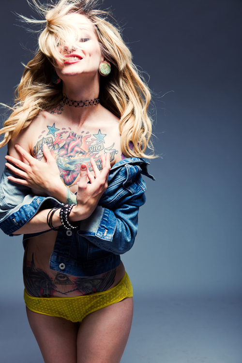 Hot Girls Inked