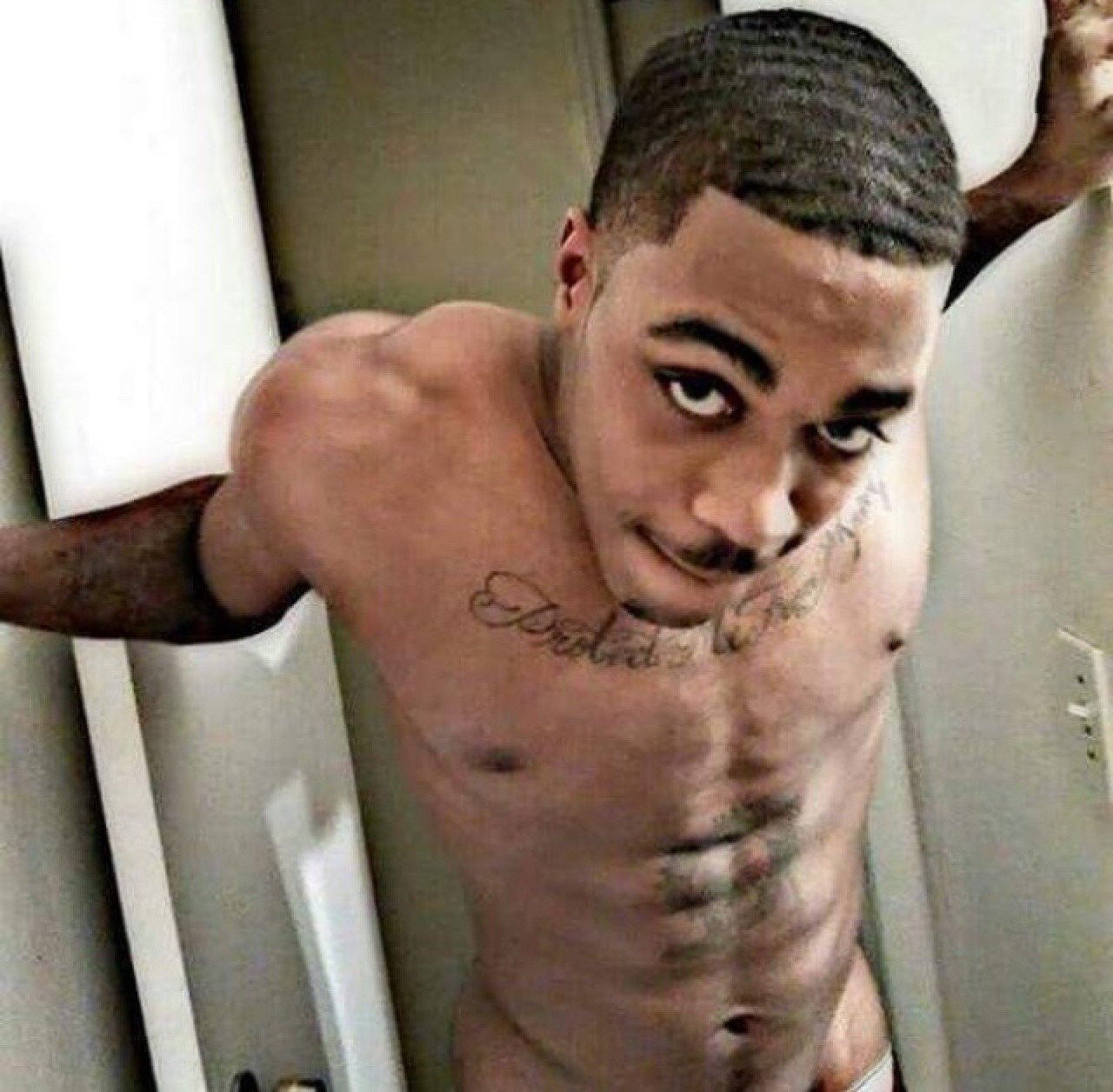flawdameatking:  Exclusive And I’m The One That Got it! 😜