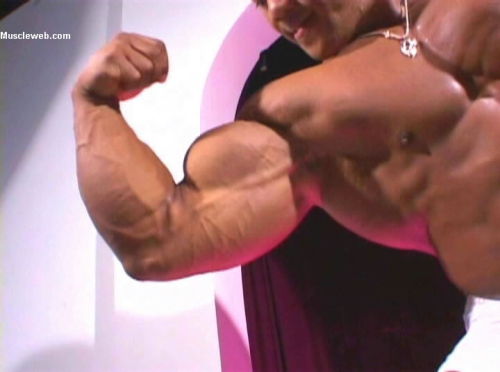 musclecrushes:   Charles Ray Arde | Philippines, USA