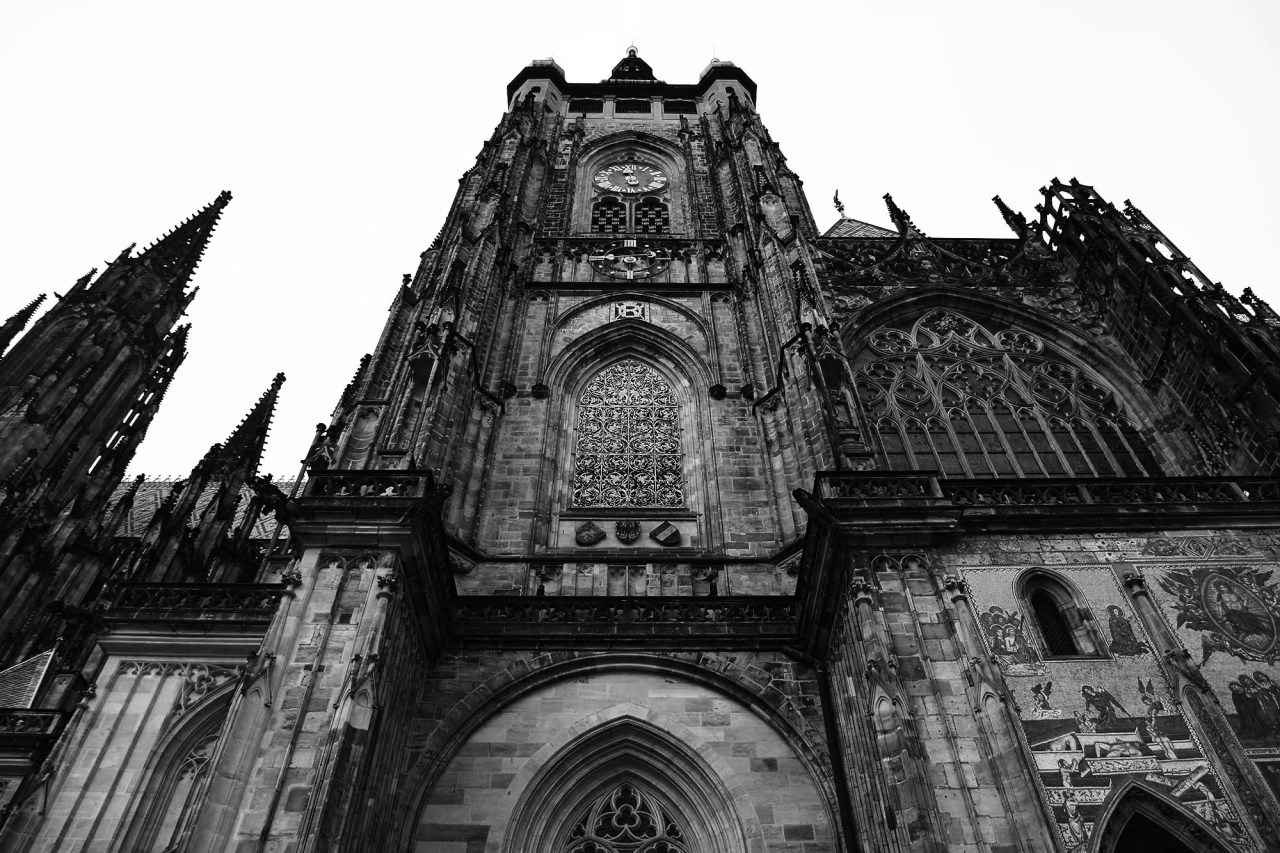 mortisia:  Saint Vitus’ Cathedral is a Roman Catholic cathedral in Prague, and