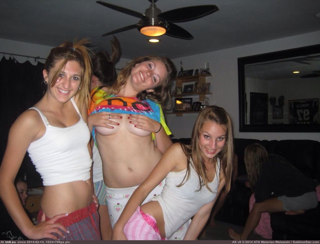 hotnudegurls:  Cute teen girls at a sleepover 