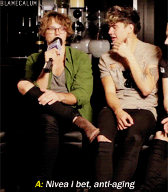 blamecalum:  Ashton talking about Betty White 