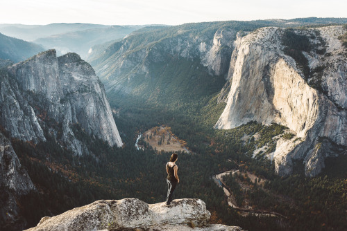 austinrhee:Yosemite Valley at Taft Point. // by austinrhee