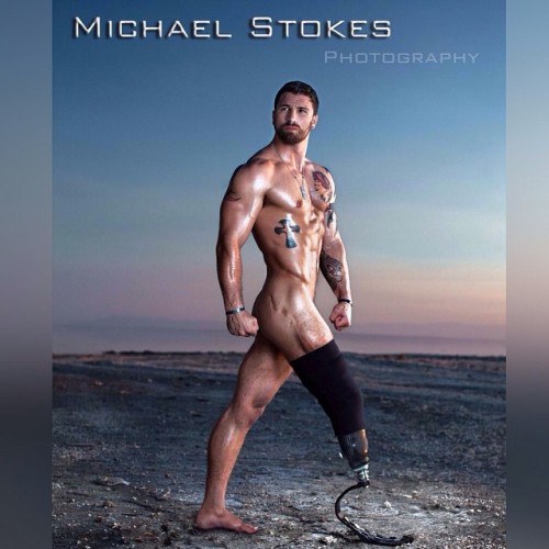 heartbreakersandsoulshakers:ABSOLUTELY BREATHTAKING!! 😱😱🔥🔥❤️❤️🙌🏼🙌🏼 @stokes_photo @bturruela  #hot #hottie #hunk #heartbreakersandsoulshakers #hero #guy #gorgeous #ink #igers #inked #inkedmen #instalike #instaheartbreaker