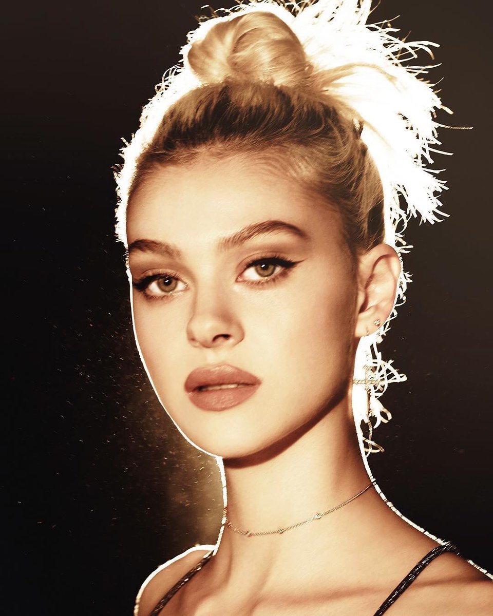 thereissomuchbeauty:  model: Nicola Peltz