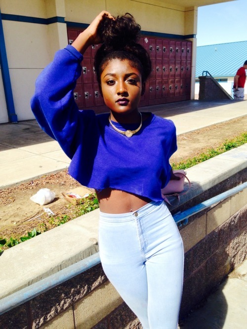 blackgirlsrpretty2:SPOTLIGHT: http://astrobae.tumblr.com/