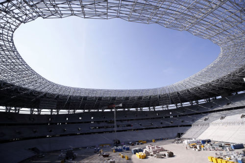 (via Titokban, Fidesz-közeli papokkal szentelték fel a Puskás Stadiont) 