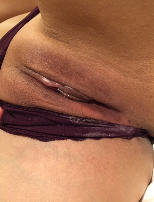 yummieformytummie:  Kind of tipsy and felt like sharing some selfies. Love spreading my holes and being everyone’s fucktoy before bed -yummieformytummie