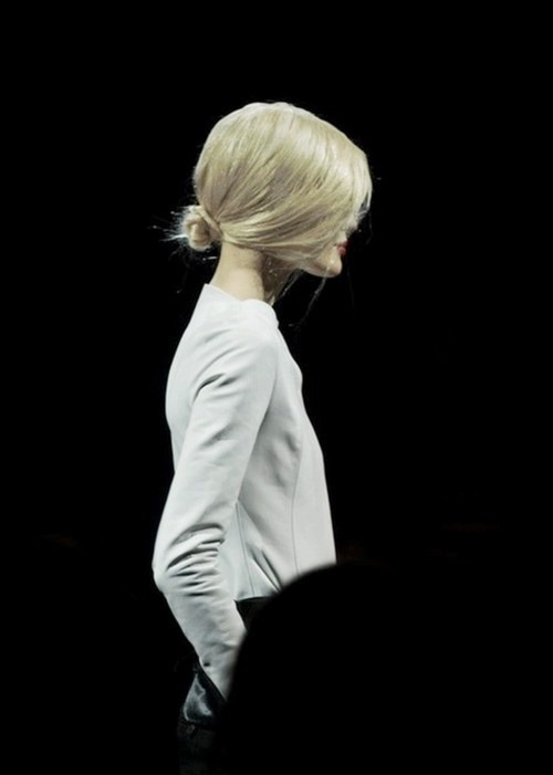 jewishprick:  basic—appeal:  Linnea Hellbom at Maison Martin Margiela FW 11  
