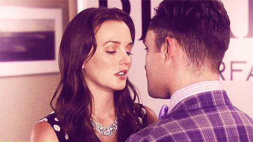 everythingyoulovetoohate:  ughh do this to me