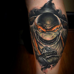 thievinggenius:  Tattoo done by Benjamin