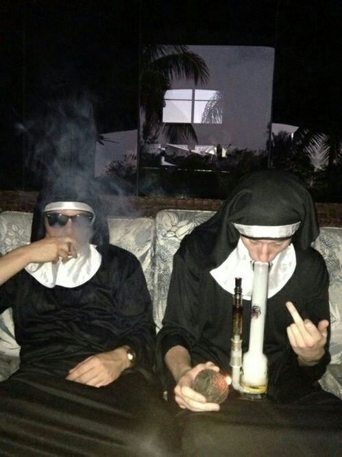 swiminapoolfullofacid:  guys!!! unter We Heart It.