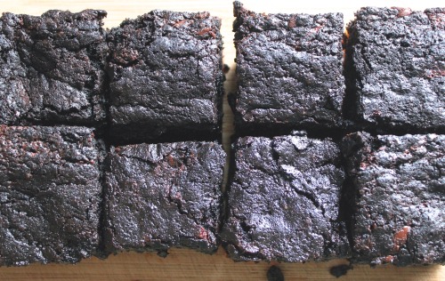getfatnfab:  Brownie+Oreo+Cookie  o so dirty.. For the days when you just don’t wanna decide Recipe: Keep reading