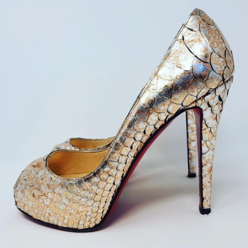 A pair of shoes can change your life - ask Cinderella RARE CL Very Prive Python Acid Silver Heels 38